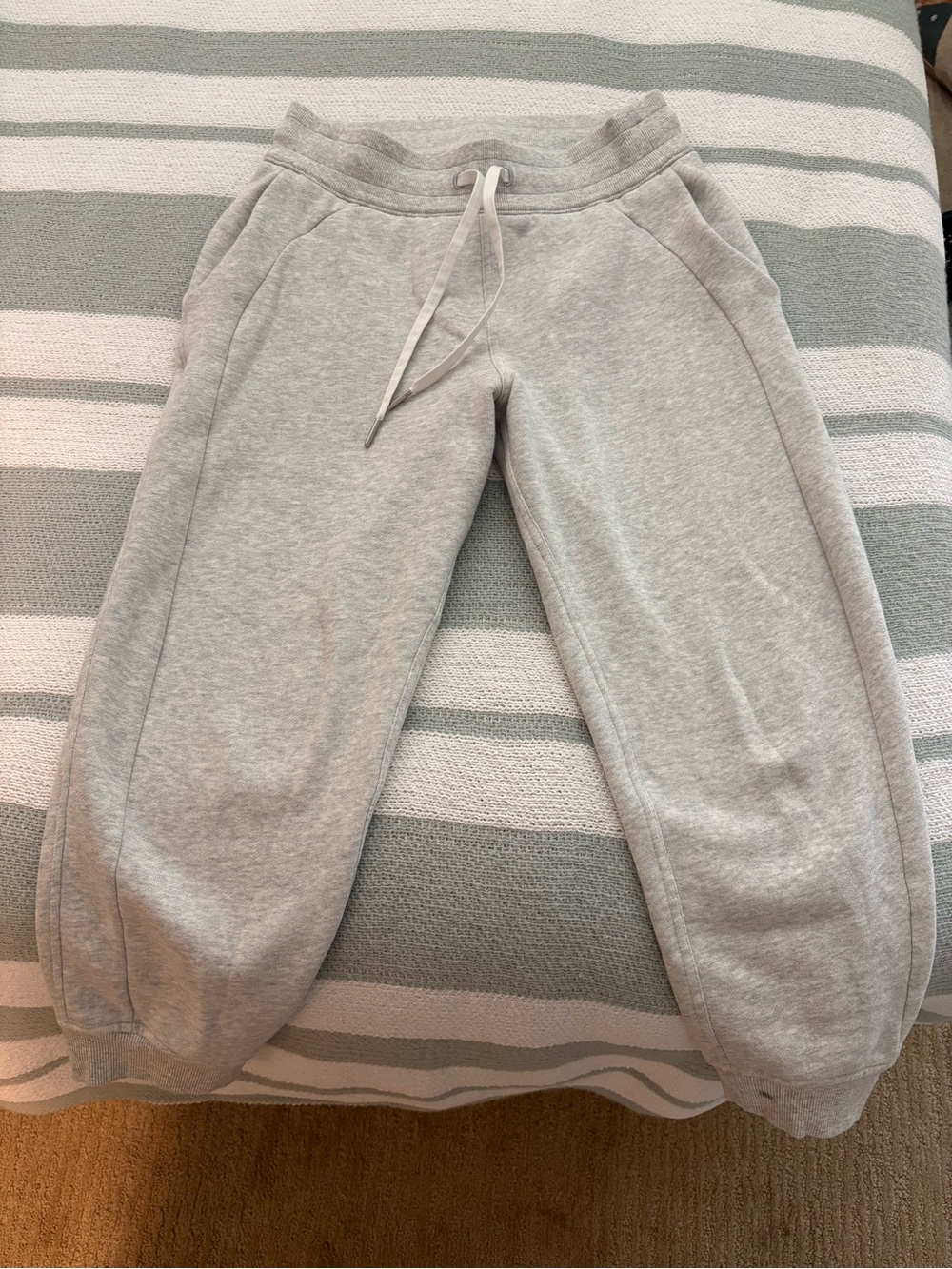 Lululemon Women’s Gray Jogger Sweatpants with Drawstring Waist